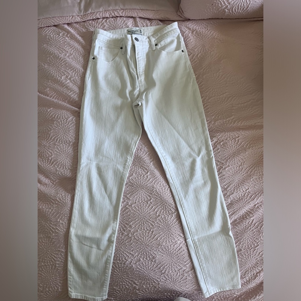 Abercrombie High Rise Super Skinny Jean, Size 6 (28W) in White